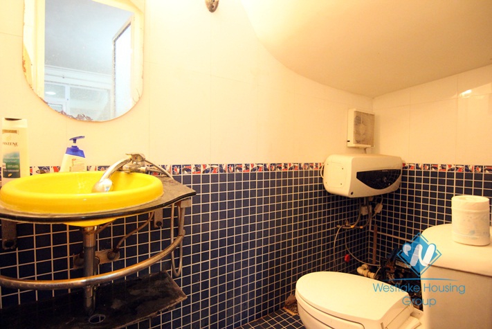 Nice house with 4 bedroom  for rent in Tay Ho